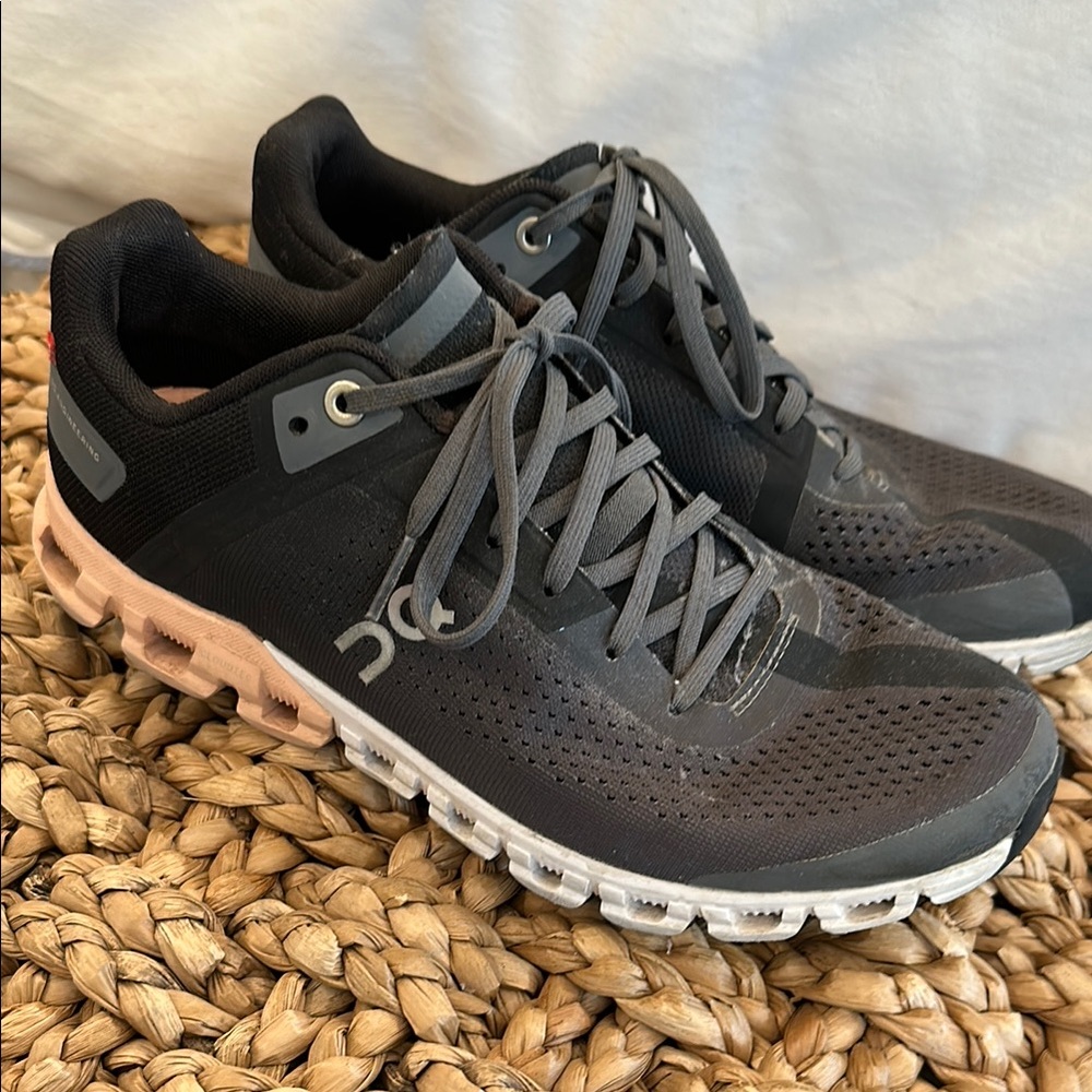 On Running Black and Pink Sneakers for Active Lifestyle - Picture 3 of 4
